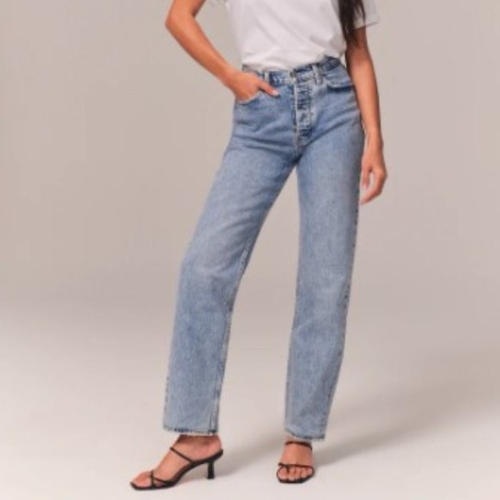 Abercrombie Curve Love Dad Jean, Light Wash